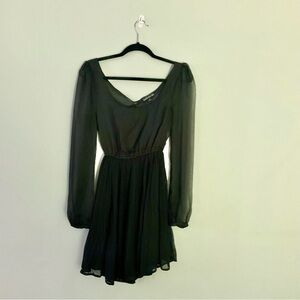 Scoop Neck Black Sheer Sleeve with Pleated Mini Party Dress